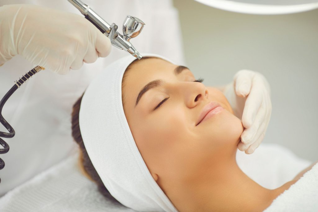 Top Facial Peels Treatments to Try Now: Chemical Face Peel & Carbon Laser Peel